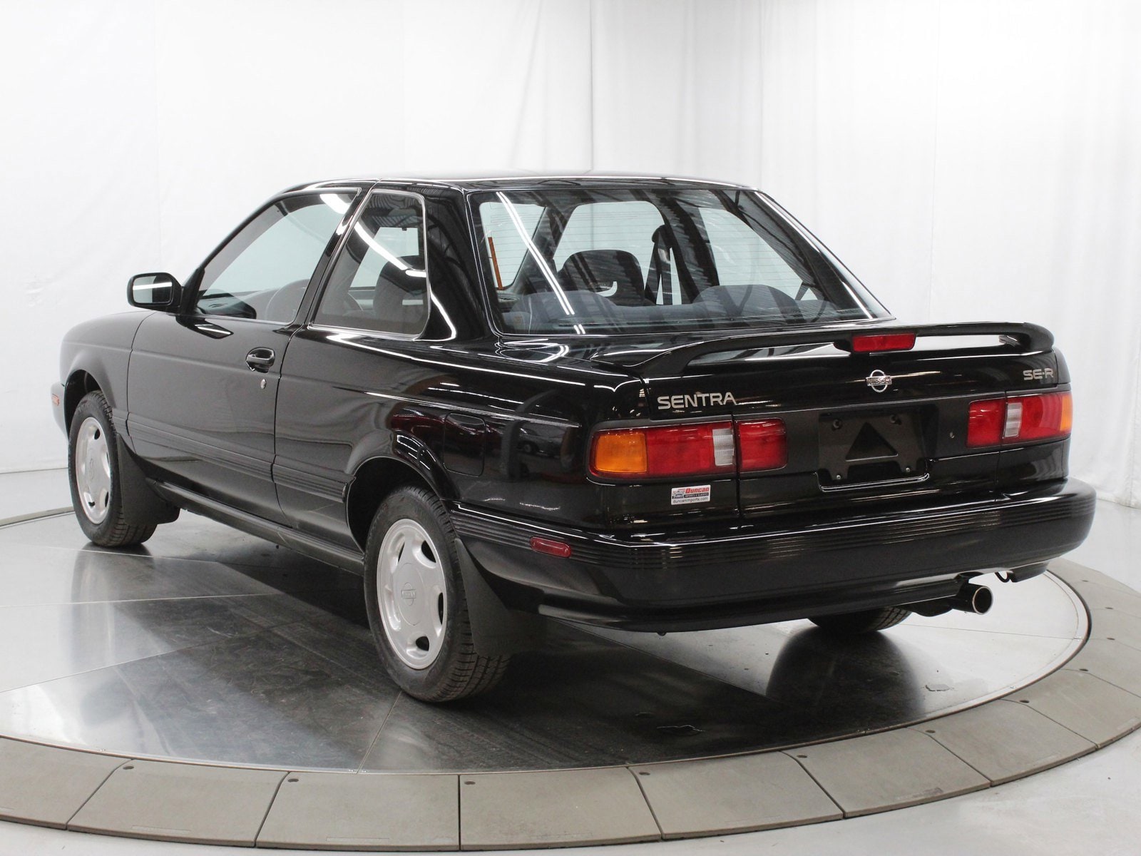 1992 Nissan Sentra - Photo 5