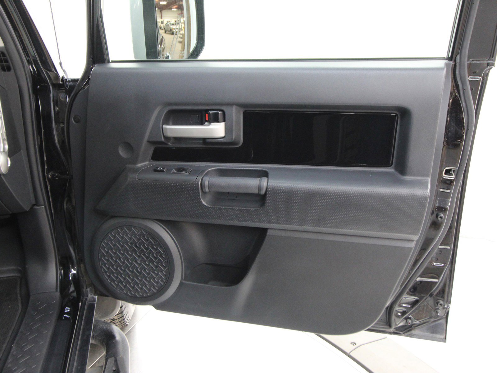 2011 Toyota FJ Cruiser Base - Photo 20