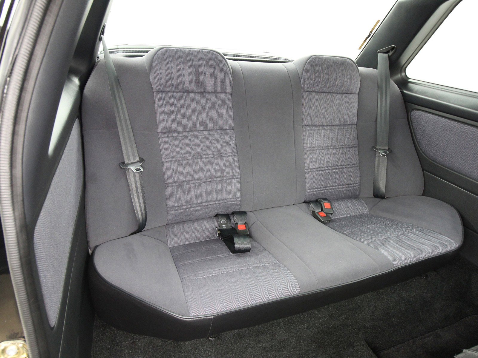 1992 Nissan Sentra - Photo 17