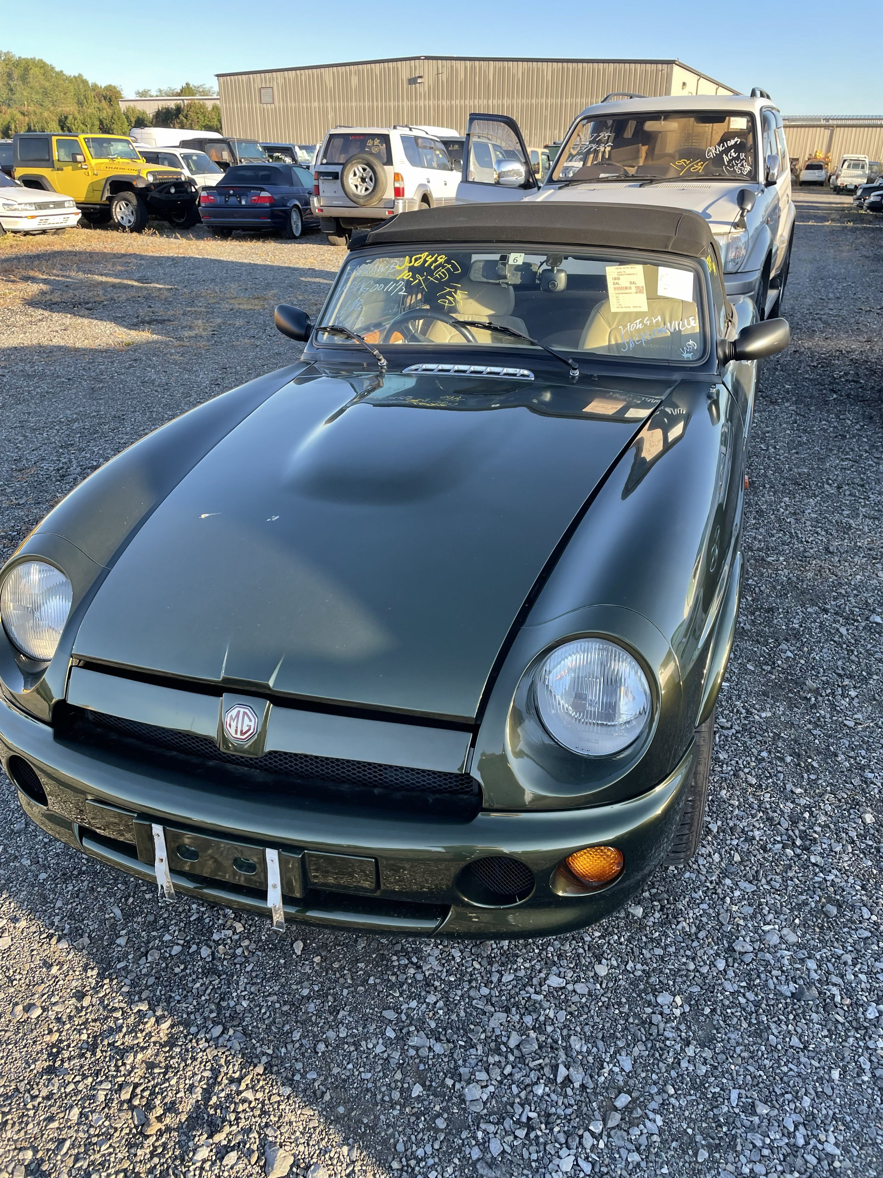  Rover MG RV8