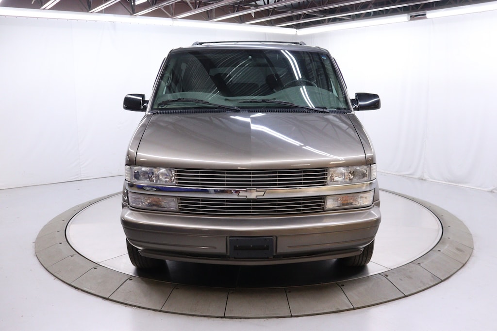 Used 2000 Chevrolet Astro LT AWD Mini-van, Cargo