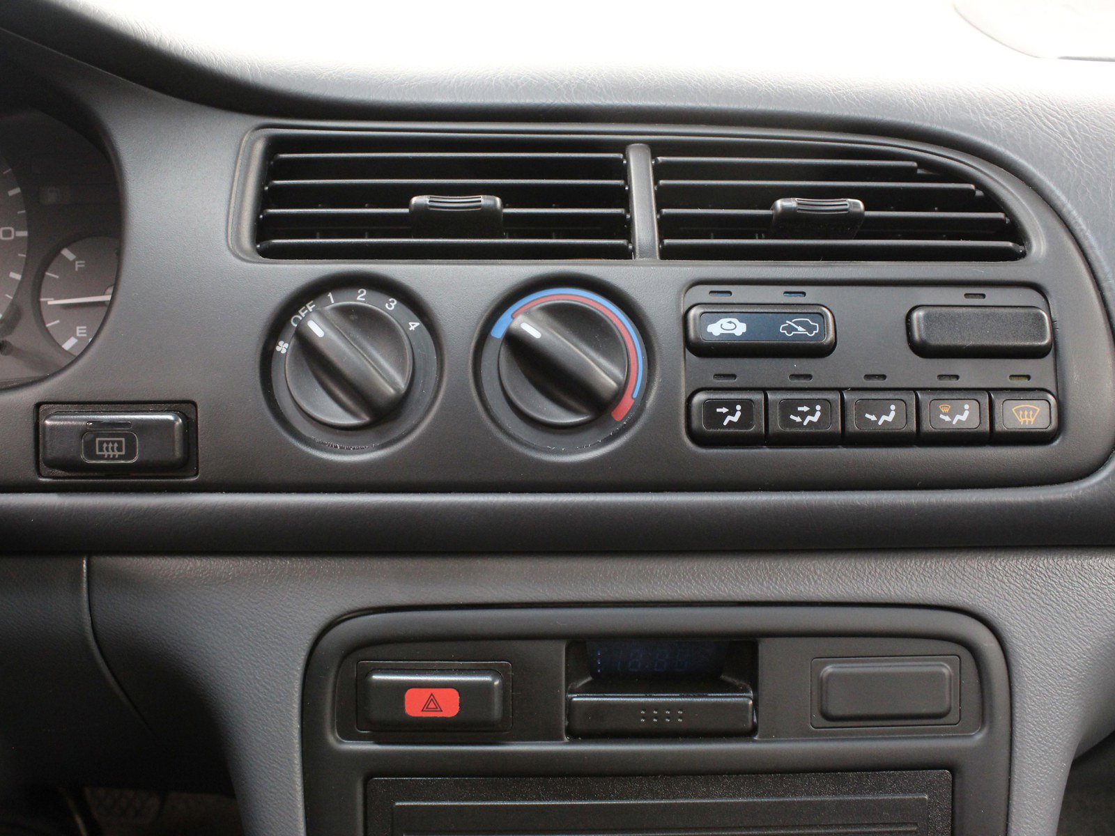 1995 Honda Accord - Photo 11