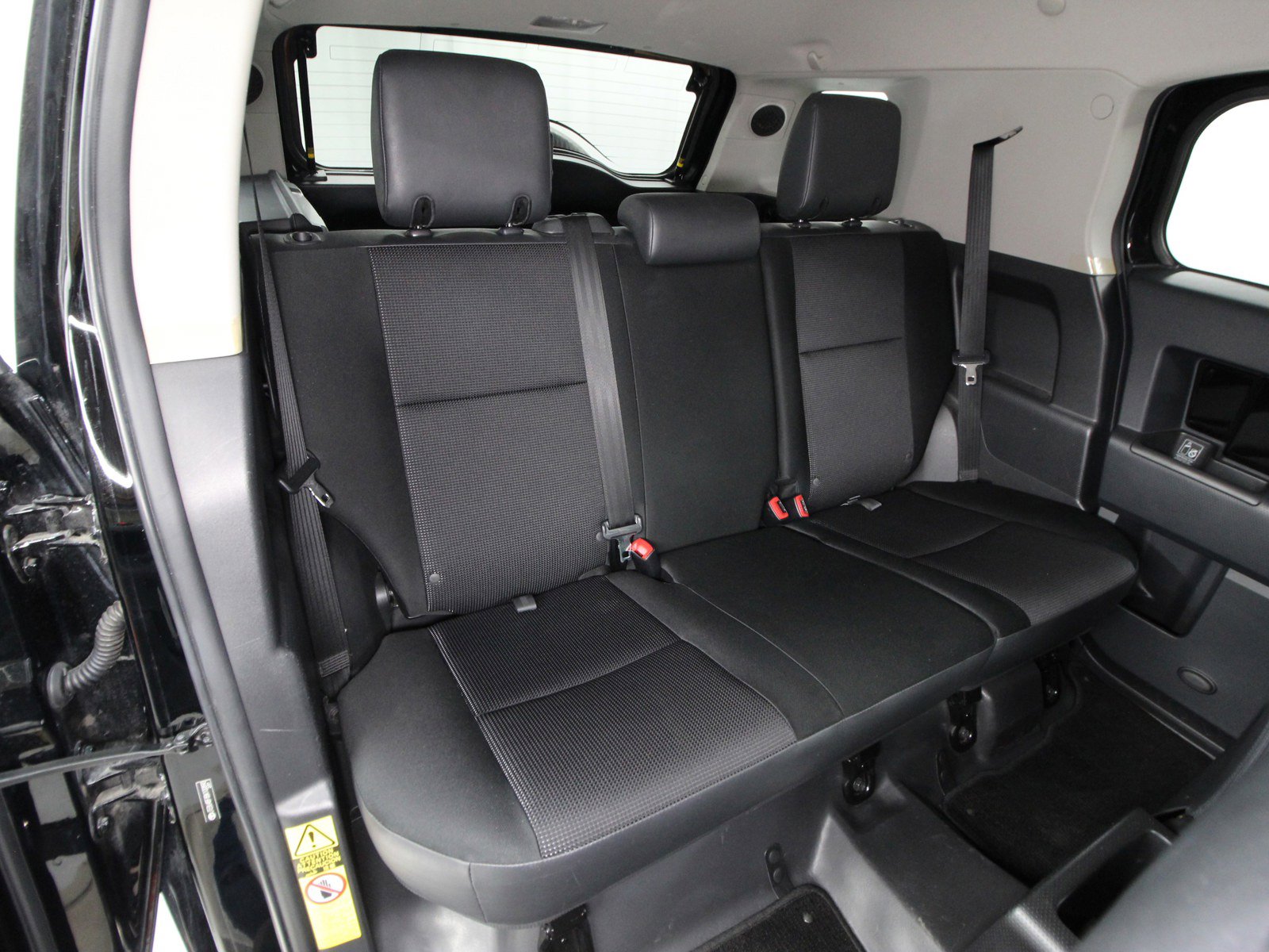 2011 Toyota FJ Cruiser Base - Photo 18