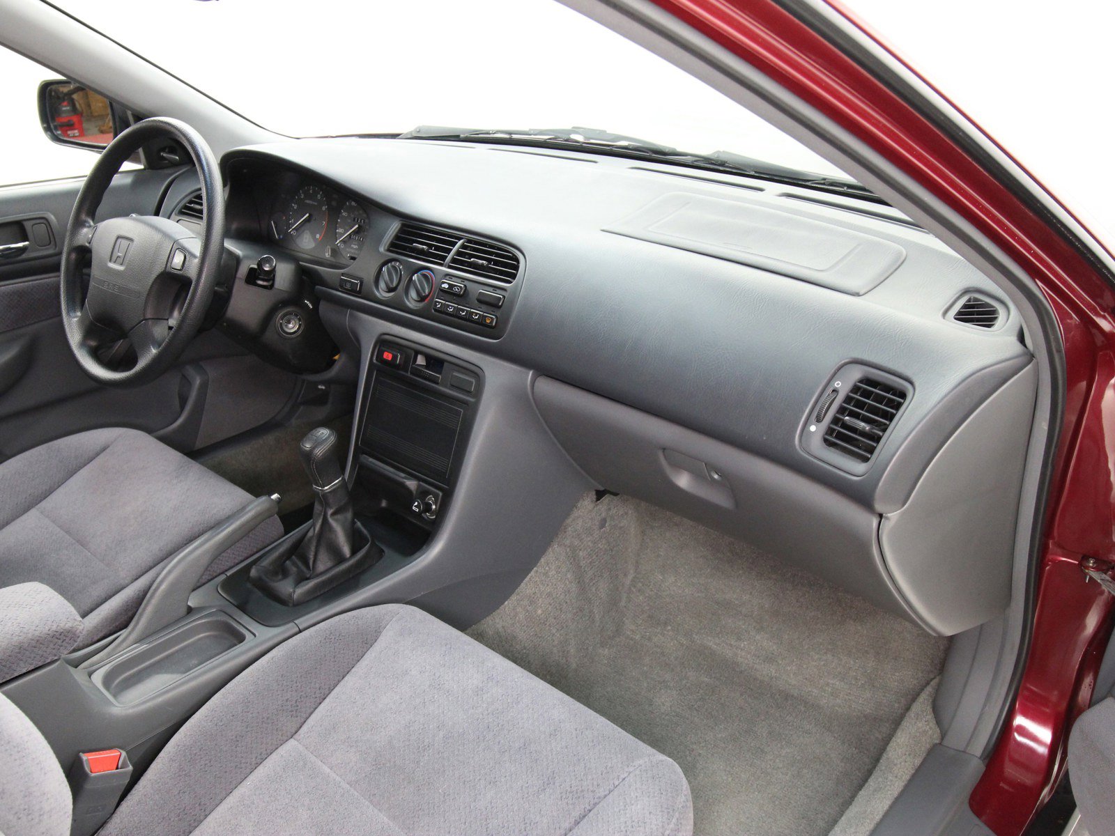 1995 Honda Accord - Photo 14