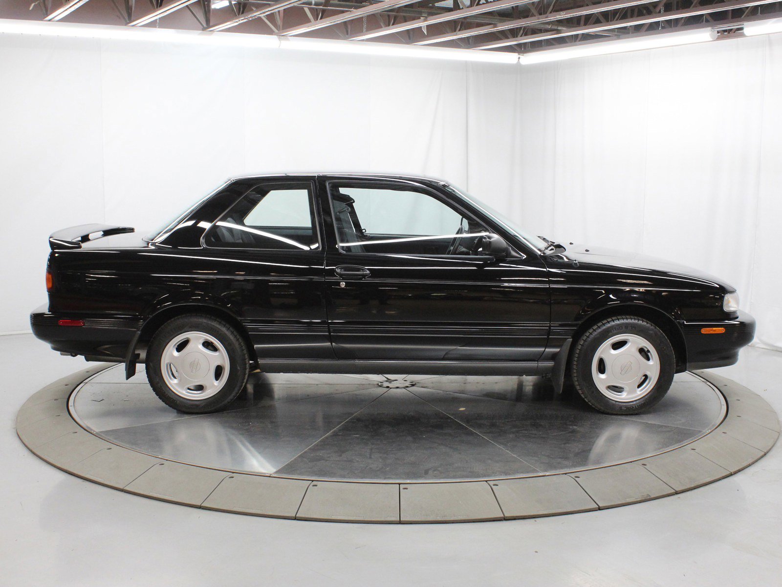1992 Nissan Sentra - Photo 8