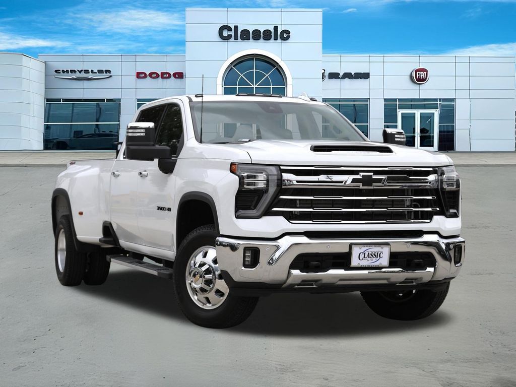 2025 Chevrolet Silverado 3500HD
