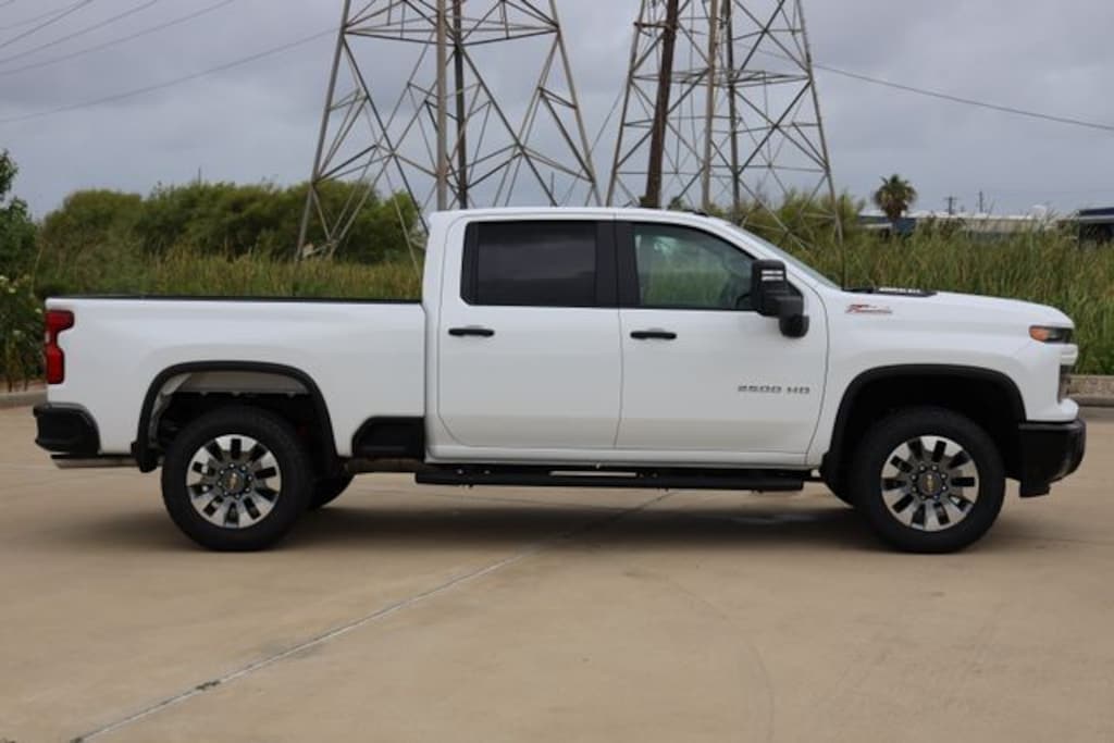 New 2026 Chevrolet Silverado 2500HD Custom Truck