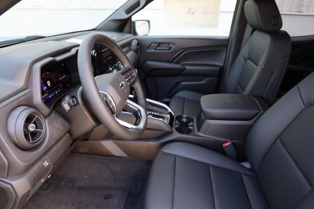 2026 Chevrolet Colorado Trail Boss - Photo 10