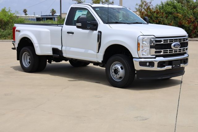  Ford F-350SD