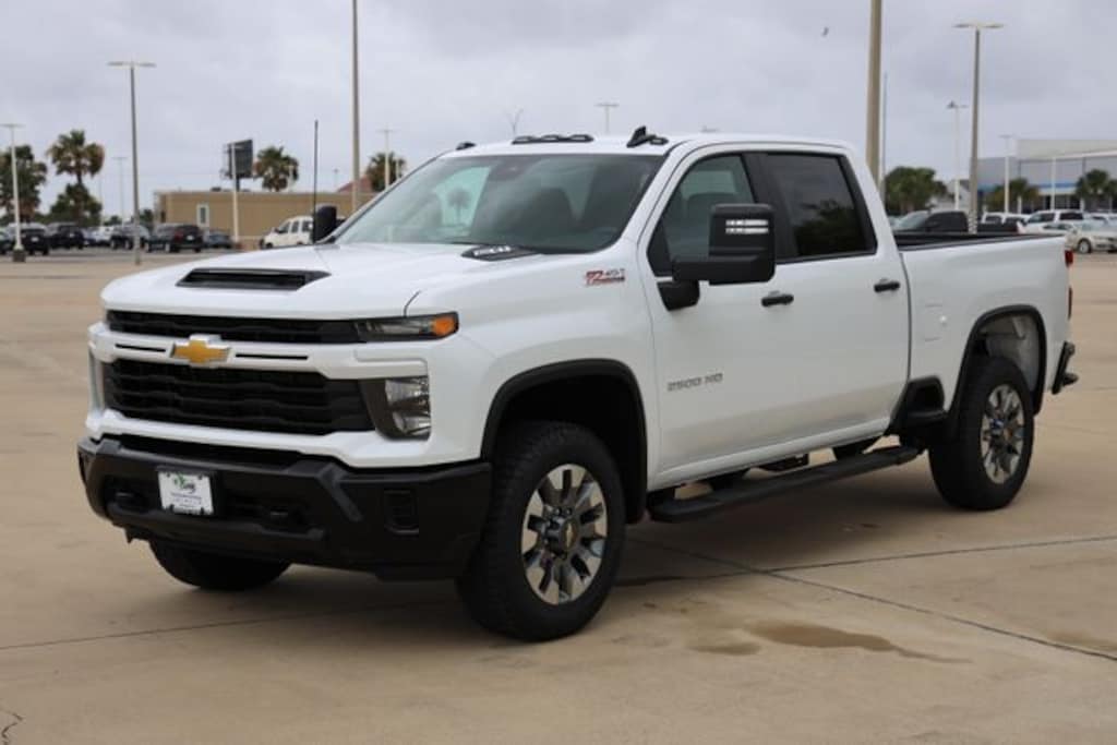 New 2026 Chevrolet Silverado 2500HD Custom Truck