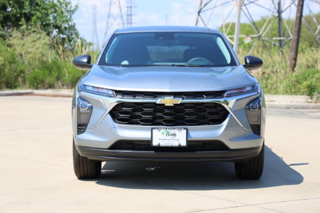 New 2026 Chevrolet Trax LS SUV