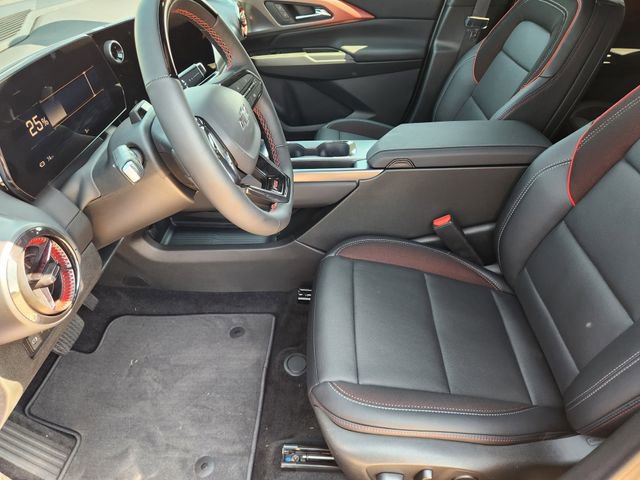 2025 Chevrolet Equinox EV RS - Photo 11