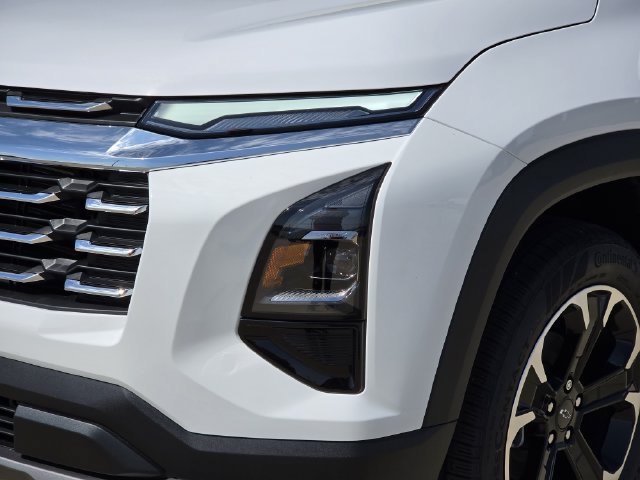 2027 Chevrolet Equinox LT - Photo 8