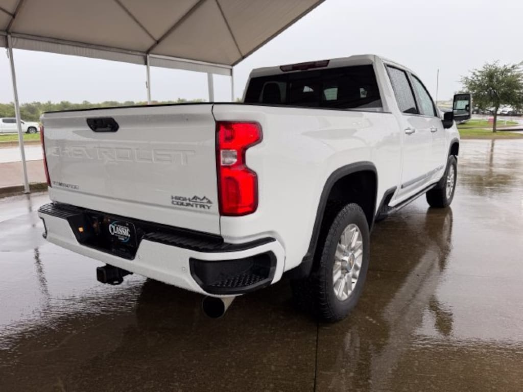 Used 2024 Chevrolet Silverado 2500 HD High Country Truck Crew Cab