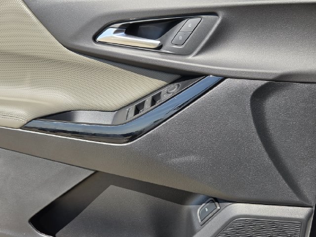 2027 Chevrolet Equinox LT - Photo 17