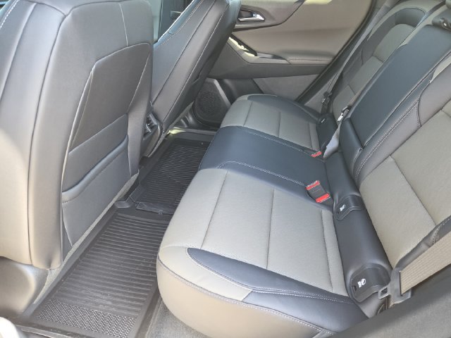 2027 Chevrolet Equinox LT - Photo 19