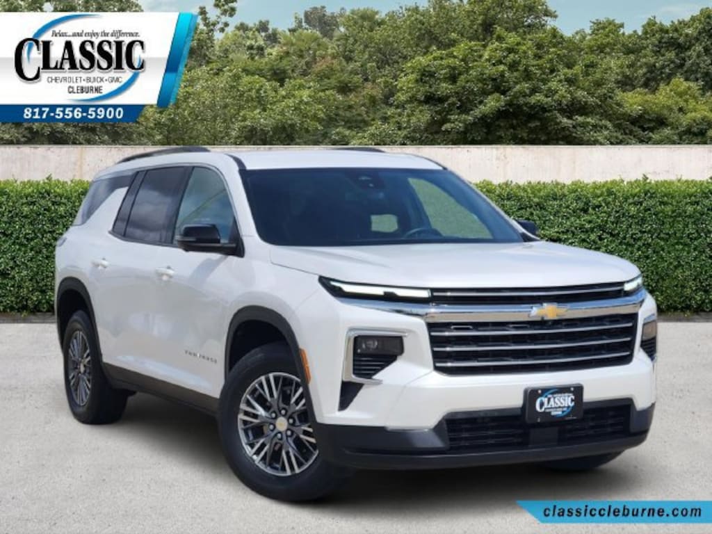 Used 2024 Chevrolet Traverse LT SUV
