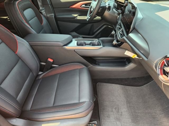 2025 Chevrolet Equinox EV RS - Photo 12