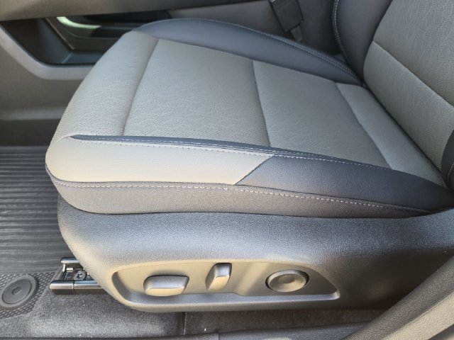 2027 Chevrolet Equinox LT - Photo 18
