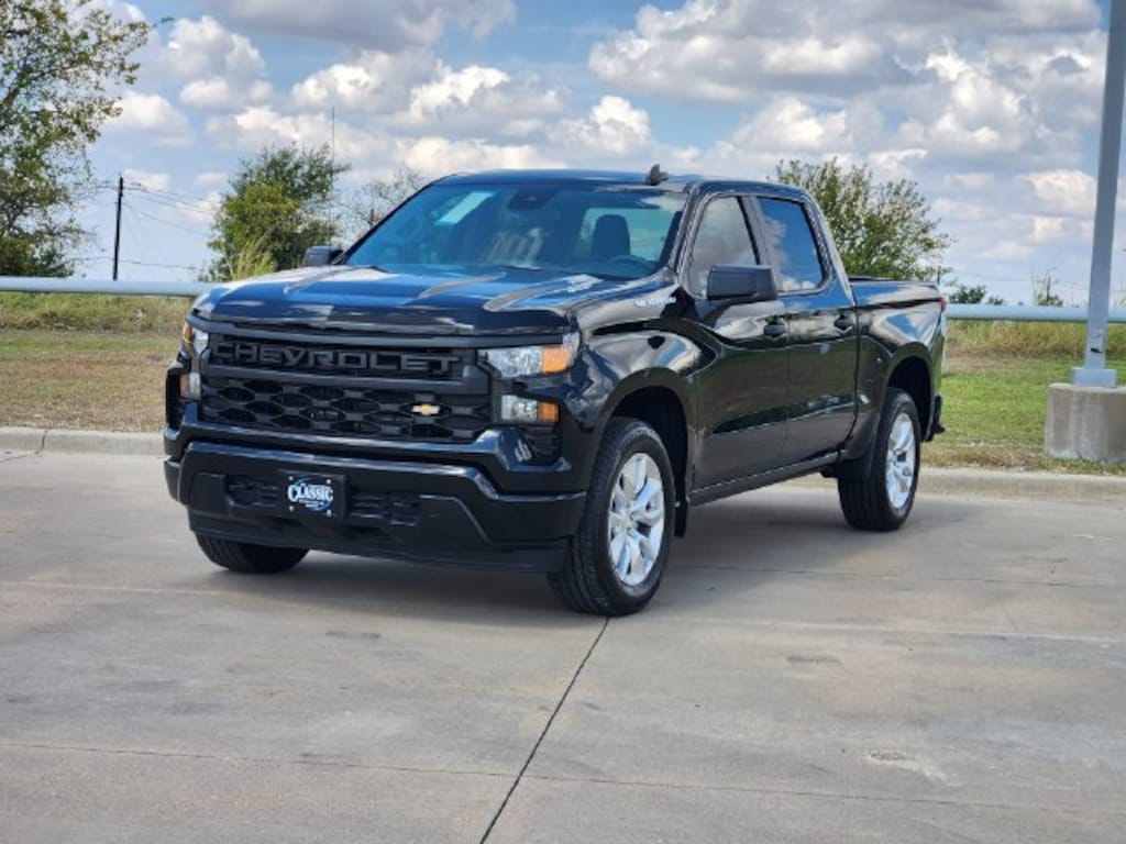 New 2026 Chevrolet Silverado 1500 Custom Truck