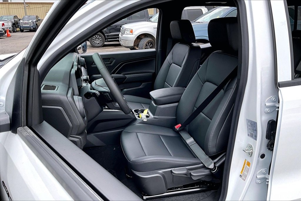 2026 Chevrolet Colorado Work Truck - Photo 9