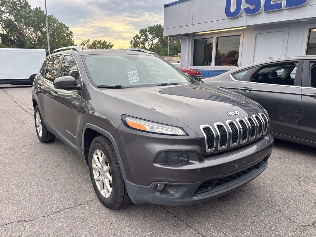 Used 2016 Jeep Cherokee Latitude