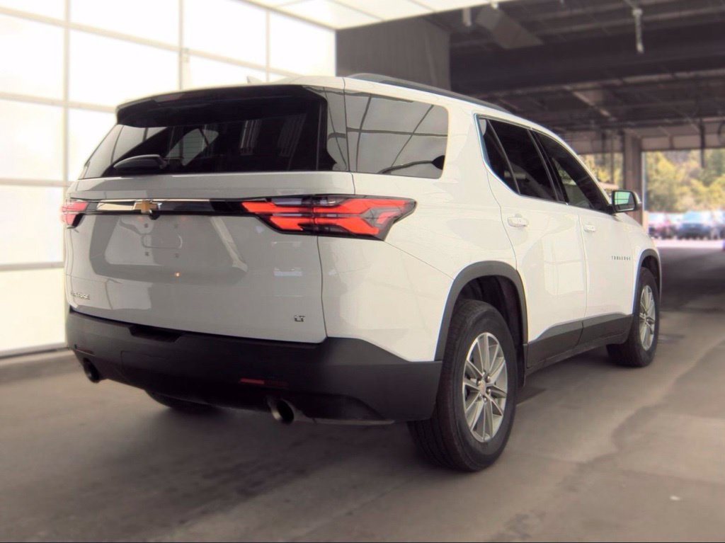 Used 2023 Chevrolet Traverse LT Cloth SUV