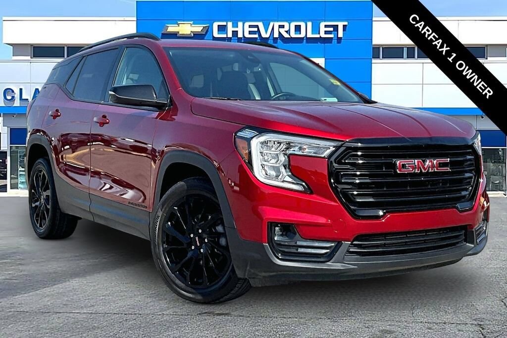 Used 2024 GMC Terrain SLT SUV