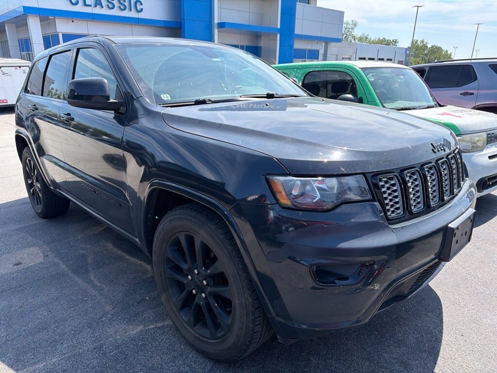 Used 2018 Jeep Grand Cherokee Altitude
