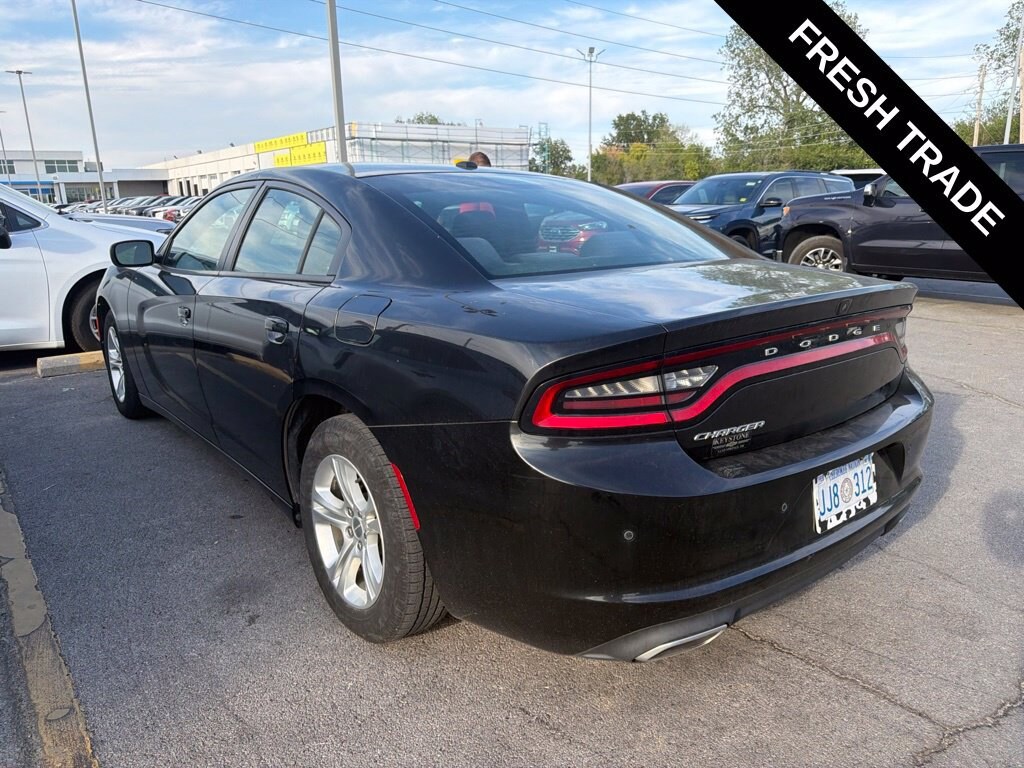 Used 2019 Dodge Charger SXT