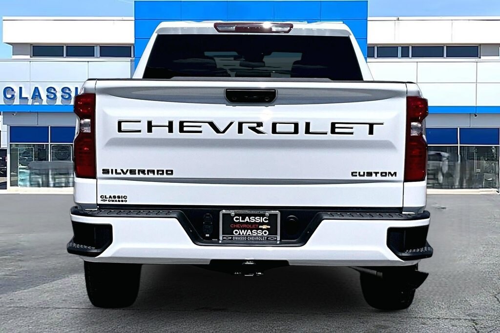 New 2026 Chevrolet Silverado 1500 Custom Truck