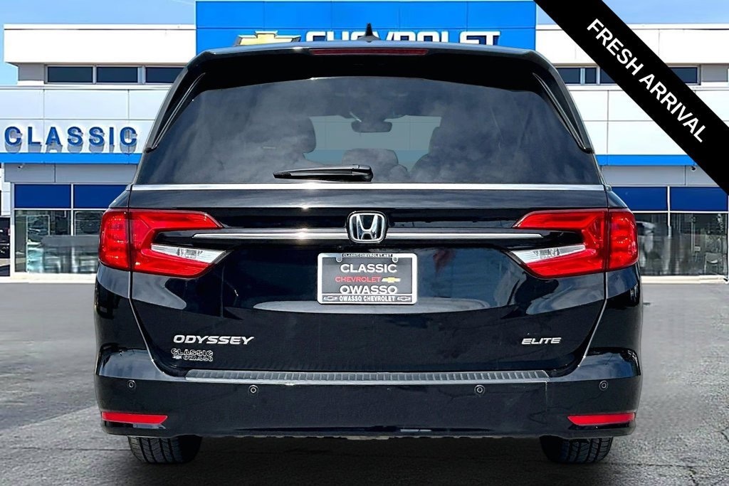 Used 2023 Honda Odyssey Elite