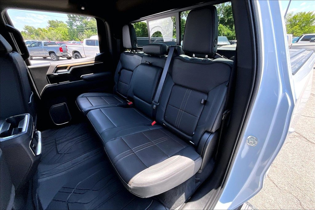 2026 Chevrolet Silverado 1500 High Country - Photo 10