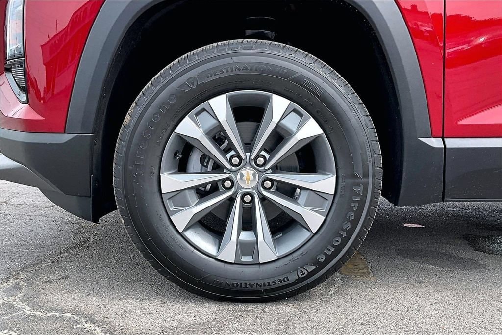 2027 Chevrolet Equinox LT - Photo 12