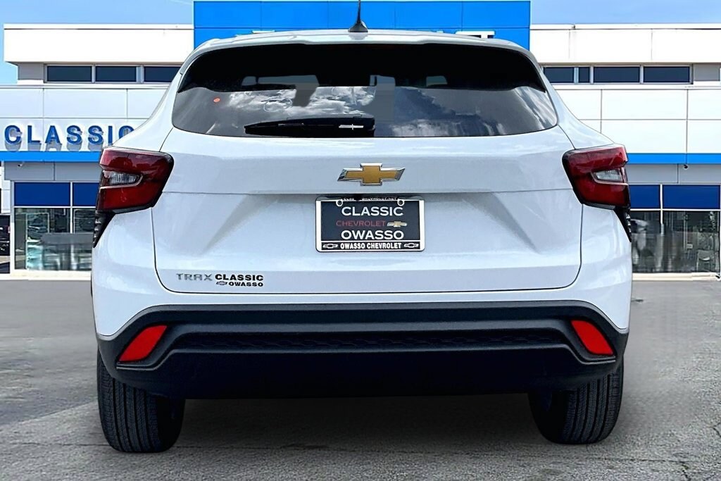 New 2026 Chevrolet Trax LS SUV