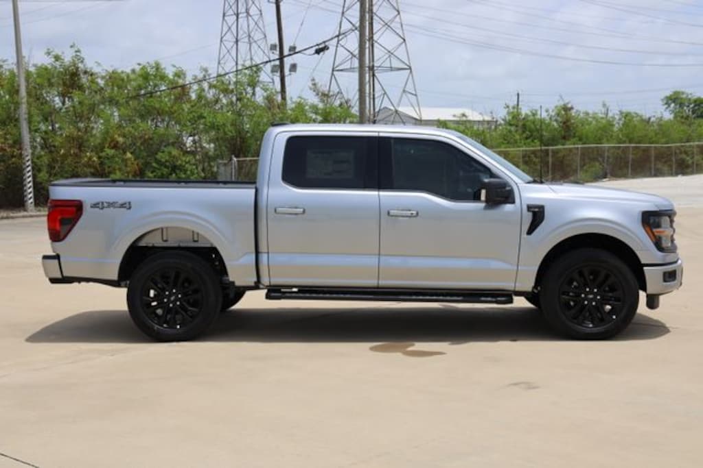 New 2026 Ford F-150 XLT Truck SuperCrew Cab
