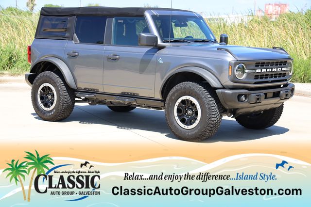 2022 Ford Bronco Black Diamond SUV
