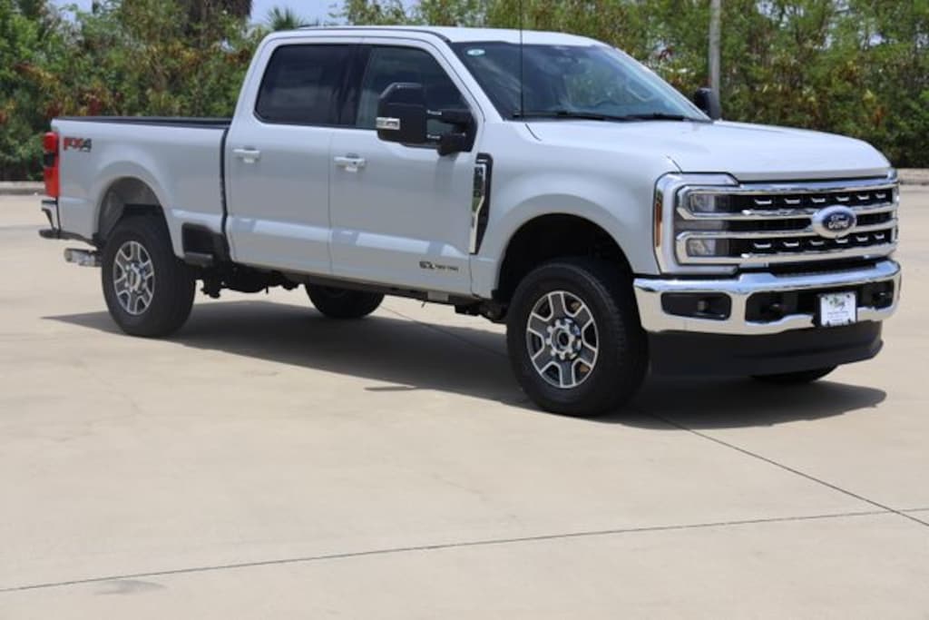 New 2026 Ford F-250 Lariat Truck Crew Cab