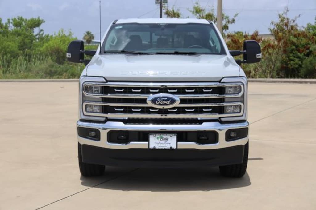 New 2026 Ford F-250 Lariat Truck Crew Cab