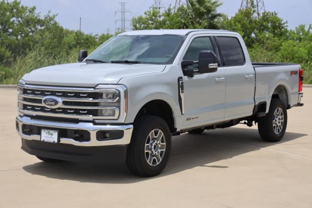 New 2026 Ford F-250 Lariat Truck Crew Cab