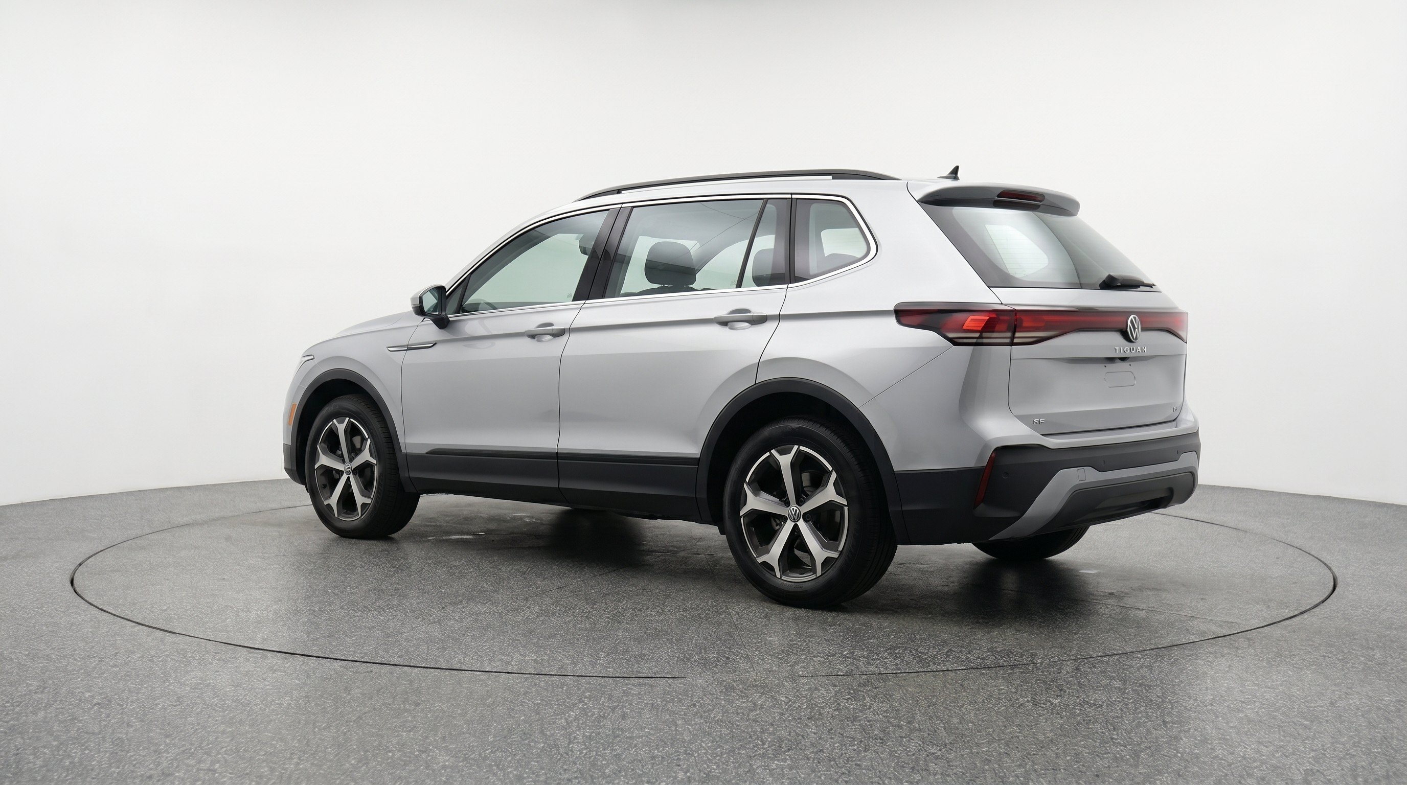 Thumbnail: 2026 Volkswagen Tiguan - 6