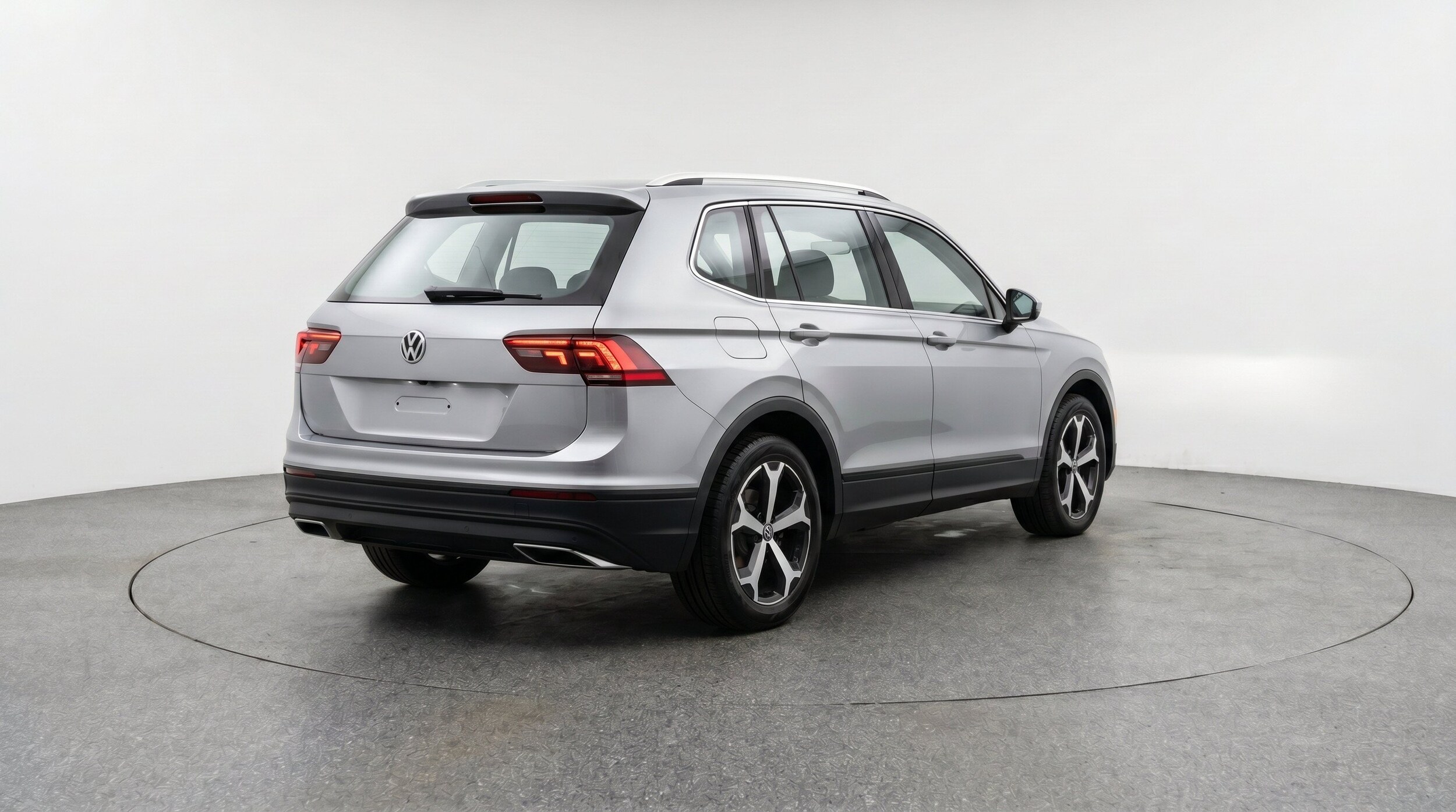 Thumbnail: 2026 Volkswagen Tiguan - 9