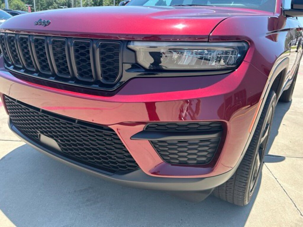 Used 2024 Jeep Grand Cherokee Altitude X SUV