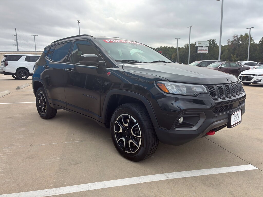 Used 2024 Jeep Compass Trailhawk SUV