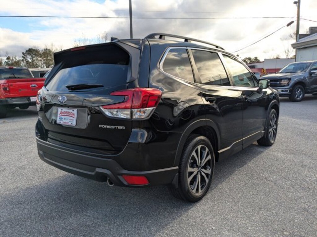 Used 2024 Subaru Forester Limited SUV