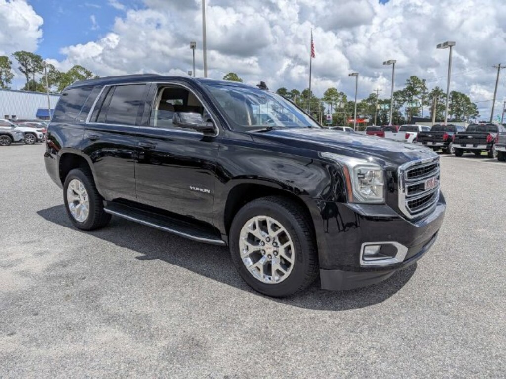 Used 2017 GMC Yukon SLT SUV