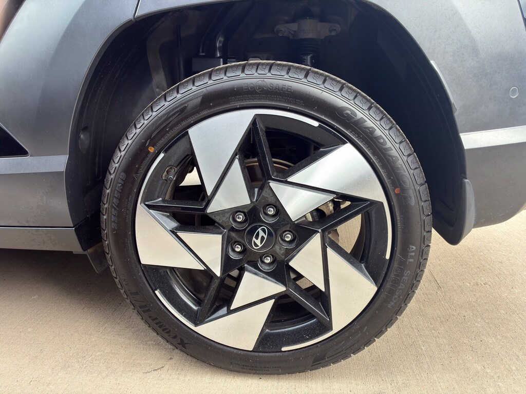 Used 2024 Hyundai Kona Limited SUV