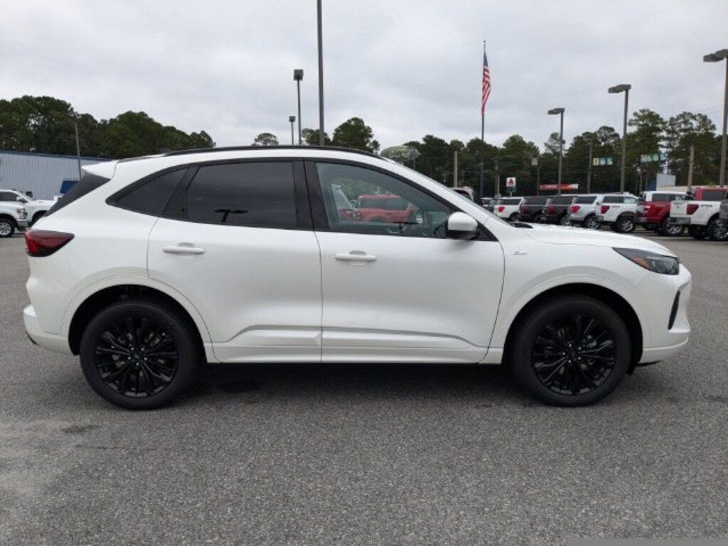 Used 2024 Ford Escape ST-Line Elite SUV
