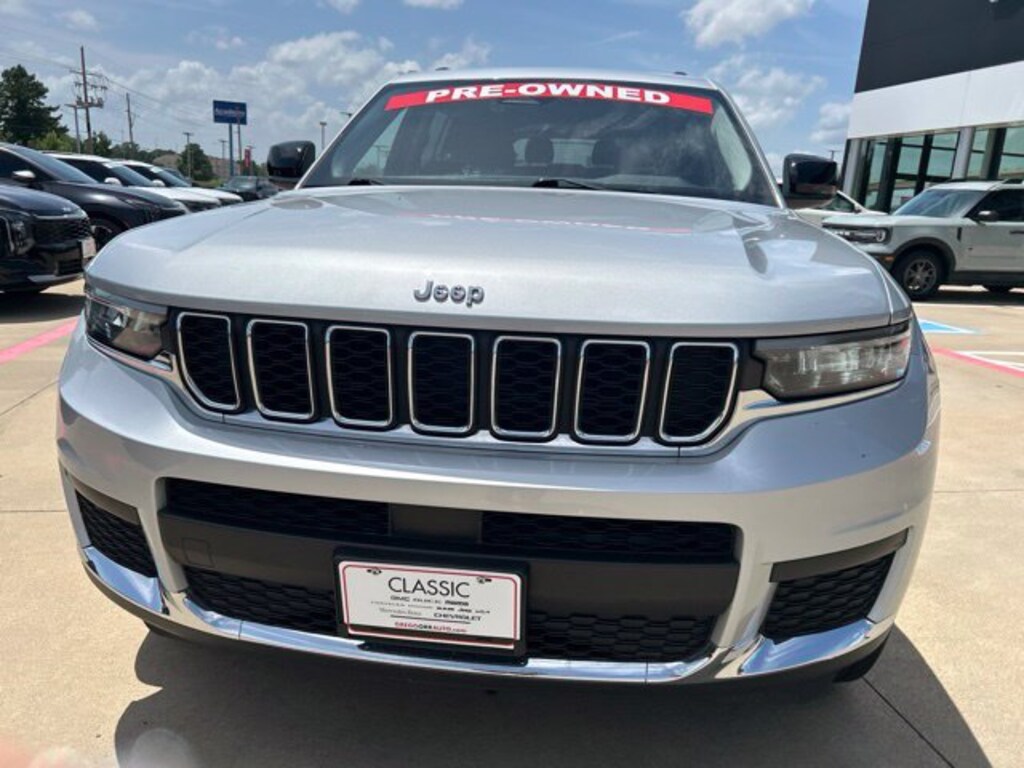 Used 2023 Jeep Grand Cherokee L Laredo SUV