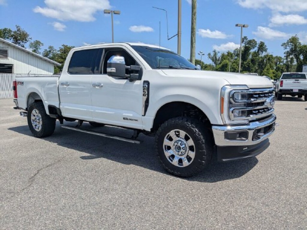Used 2023 Ford F-250SD Lariat Truck